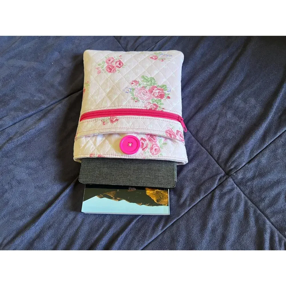 NWOT Handmade Quilted Kindle Paperwhite Pouch, Dual Pockets, Button Closure